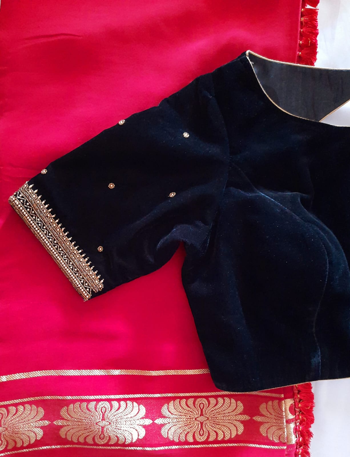 Boat Neck Velvet Blouse- Alankrutha