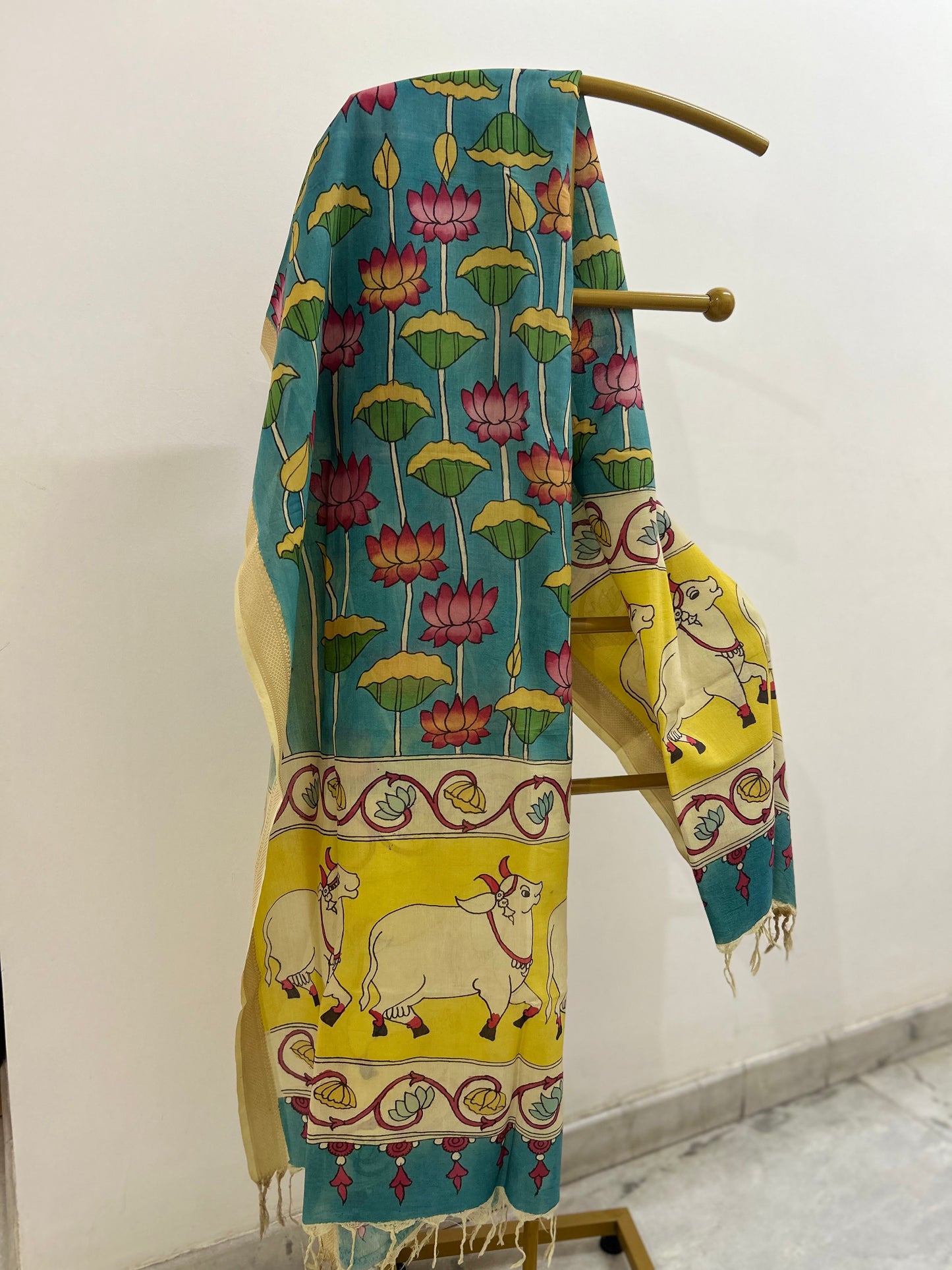 Pen Kalamkari Duppata-Alankrutha