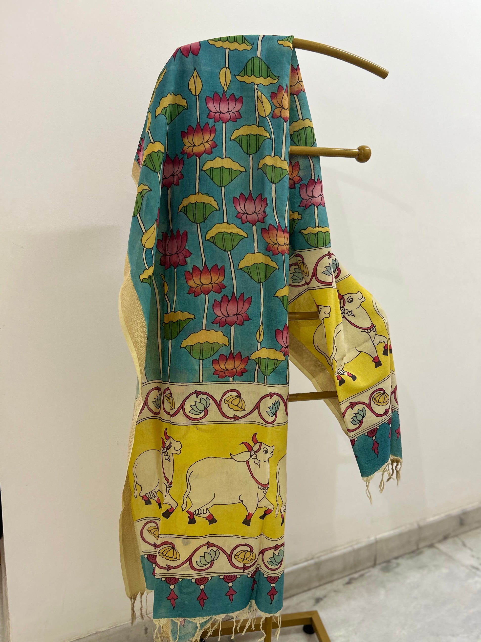 Pen Kalamkari Duppata-Alankrutha