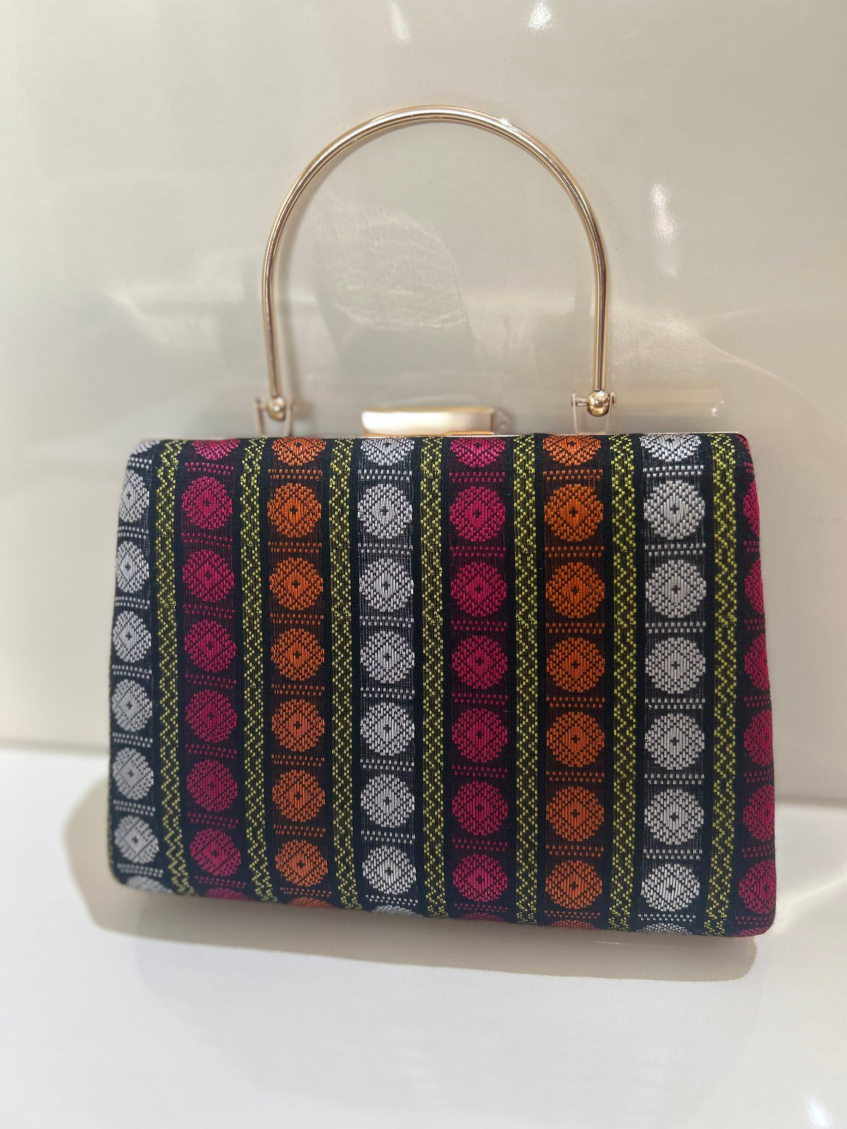 Matching Ilkal Clutch and Blouse