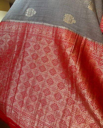 Banarasa Munga Silk Saree