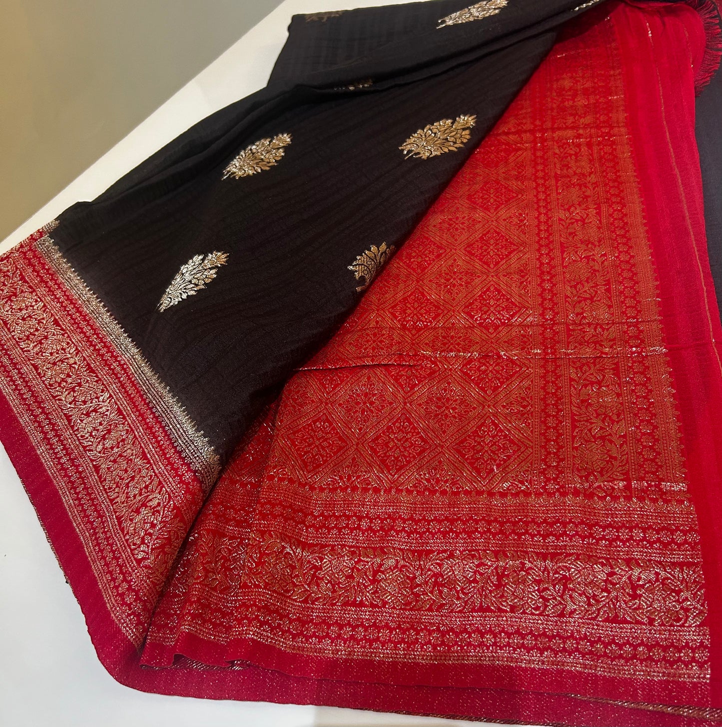 Banarasa Munga Silk Saree