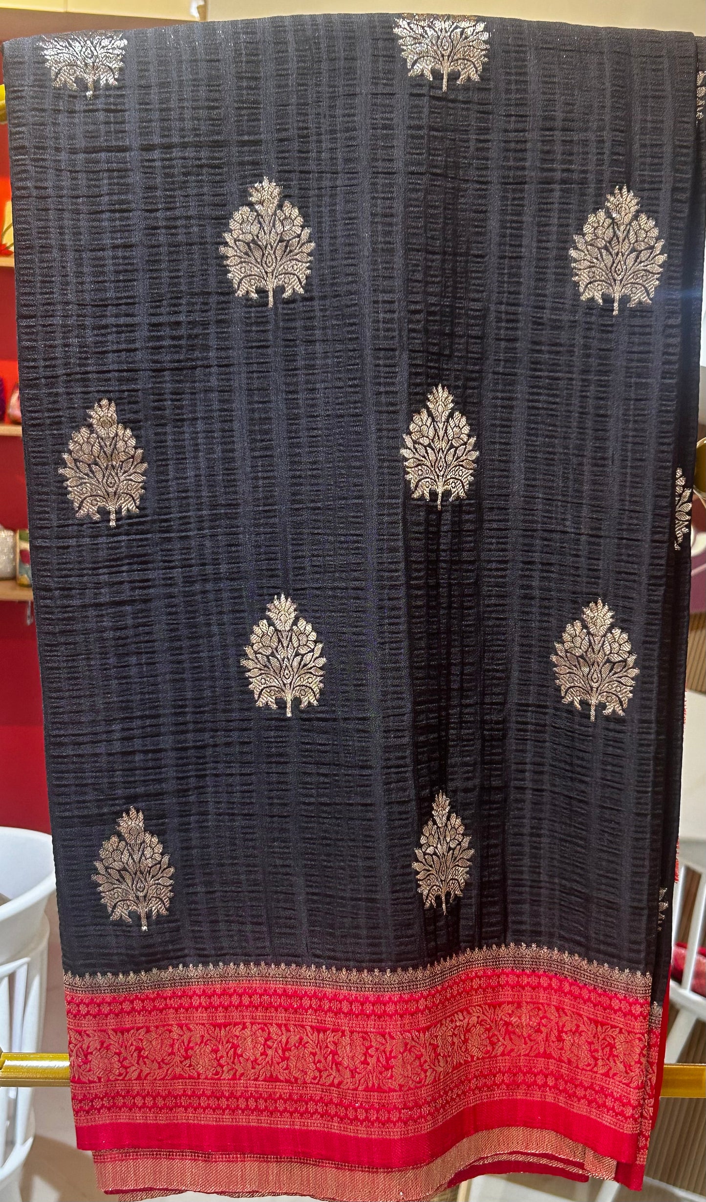 Banarasa Munga Silk Saree