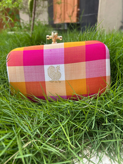 Kanchi silk Clutch-Alankrutha