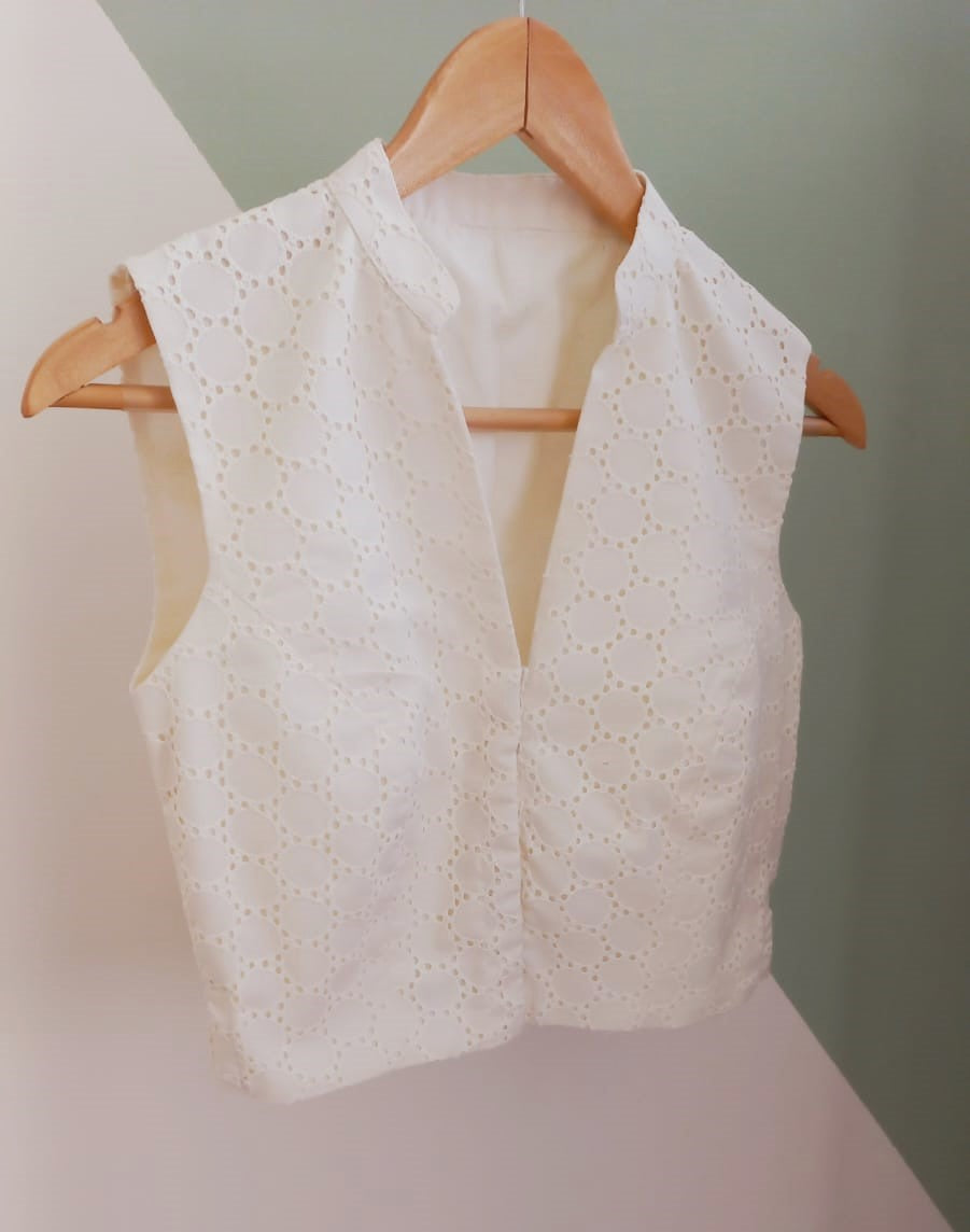 Sleeveless Collar Hakoba  Blouse