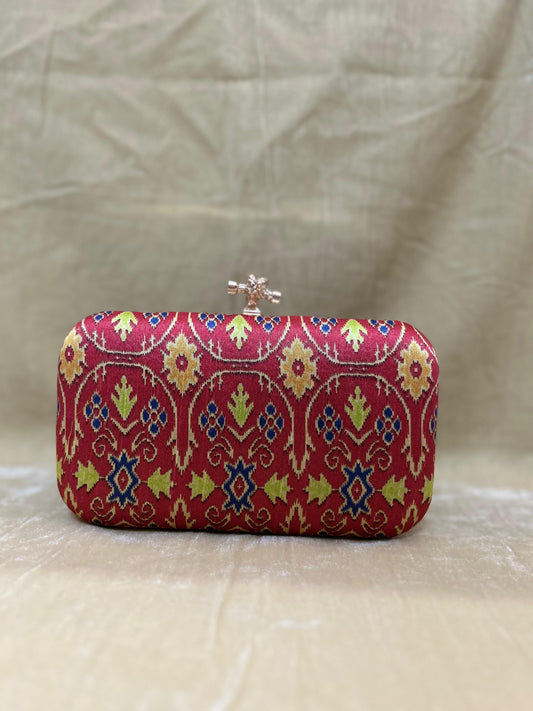  red clutch-Alankrutha