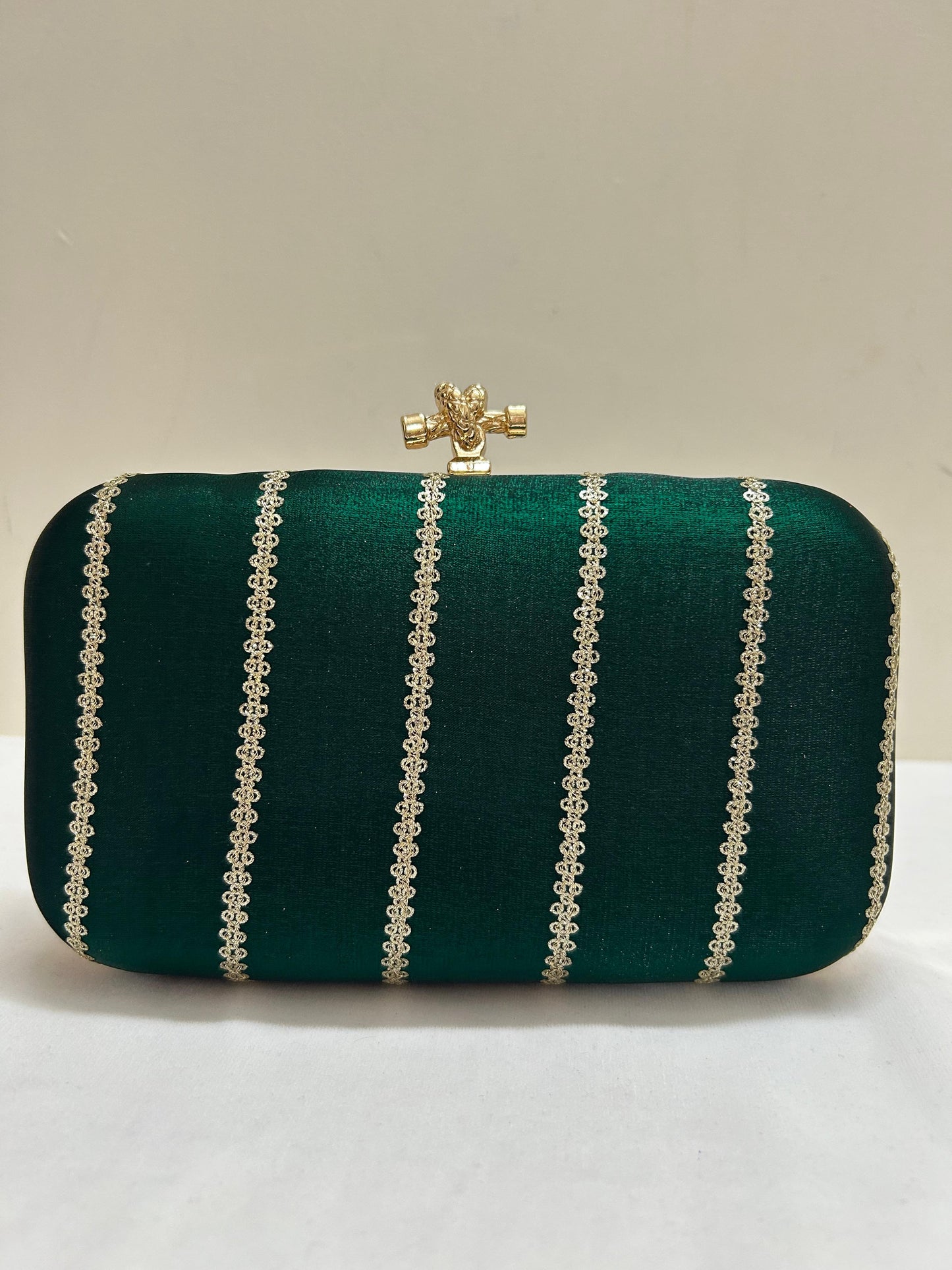 green clutch-Alankrutha