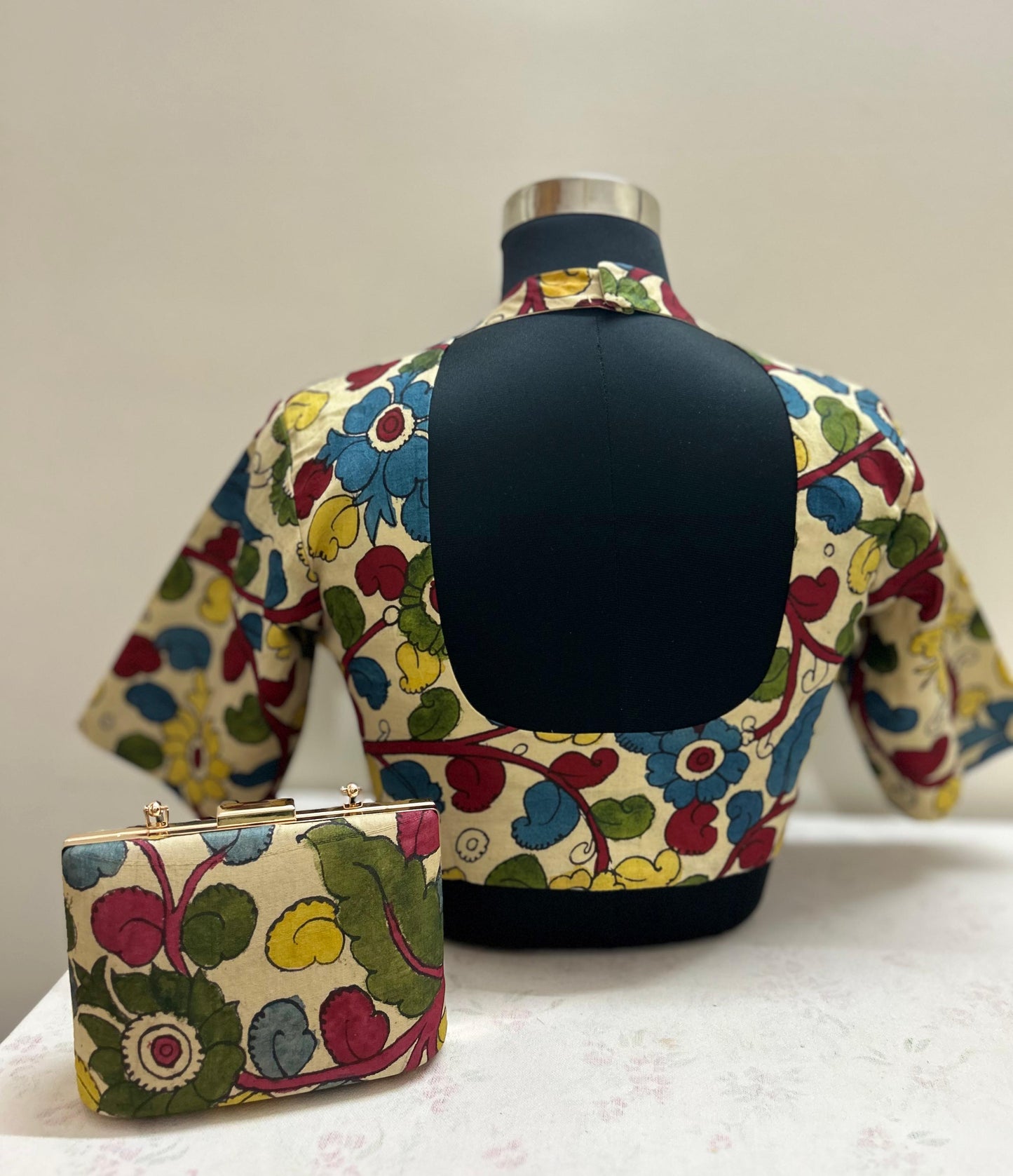 Pen Kalamkari Blouse & Clutch Combo