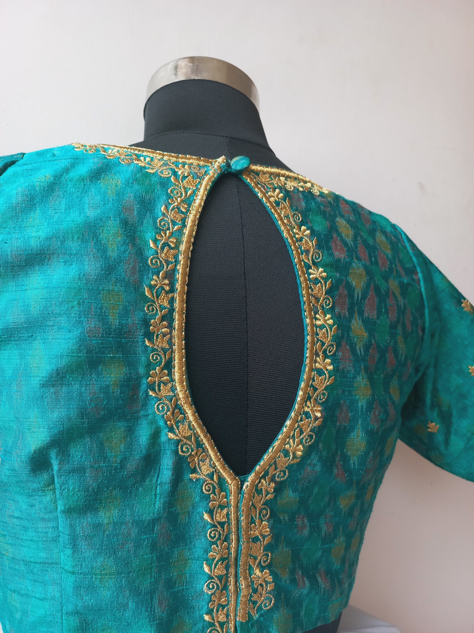 Pochampally Embroidered blouse - Alankrutha